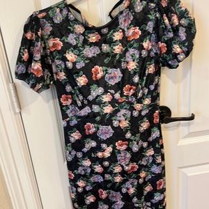 Floral velvet maxi dress perfect for summer . Can be dressed up or down